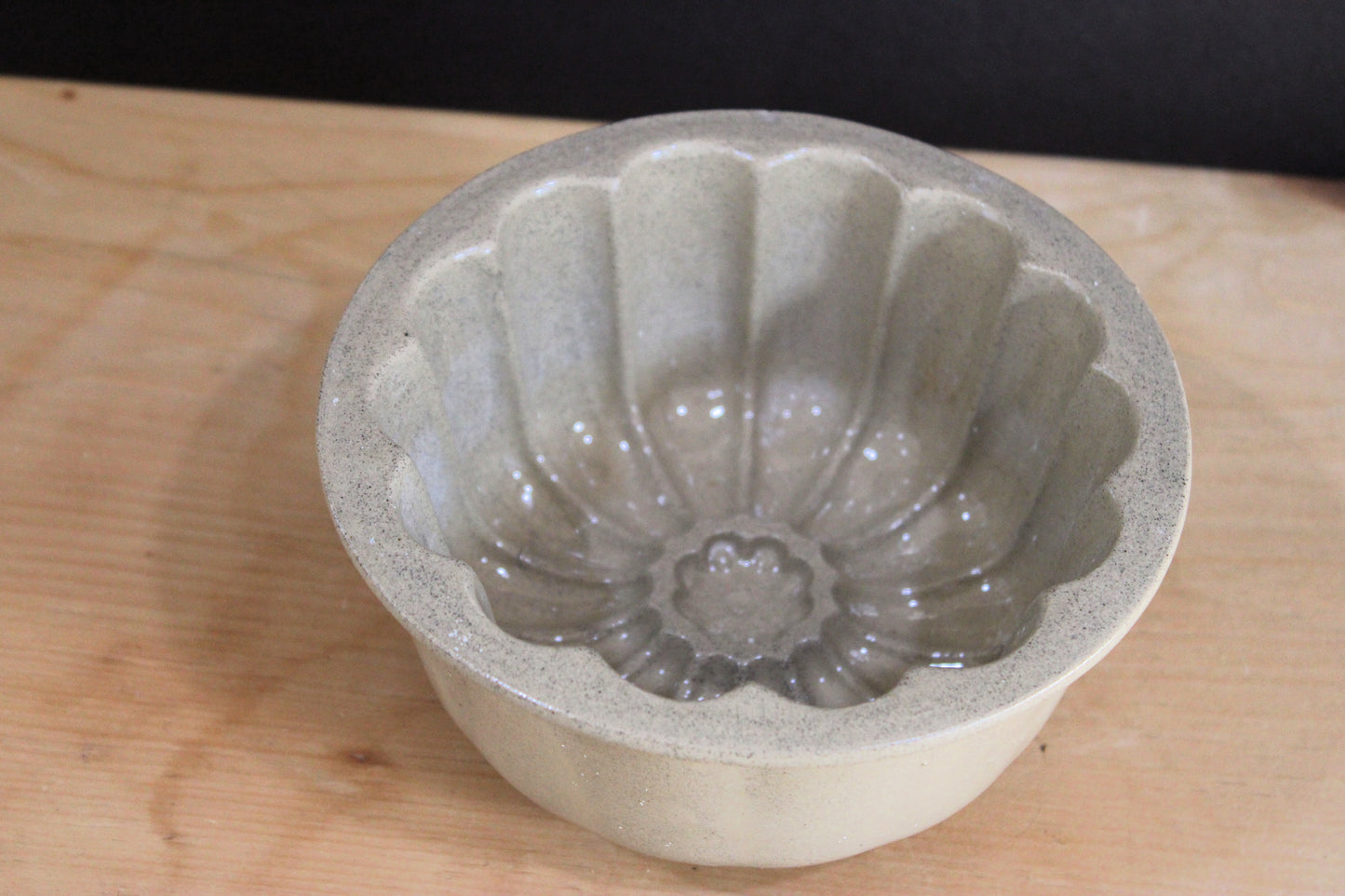 Vintage Moira Stoneware 1 Pint Jelly Mould